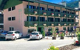 Hotel Zeni